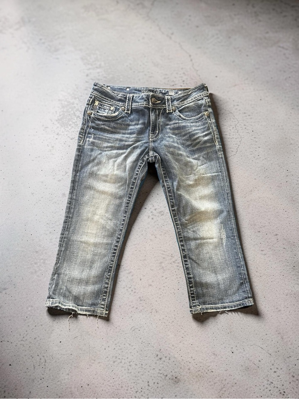 Miss Me Distressed Cropped Denim Jeans - Light Wash Sz 29 YT13/22